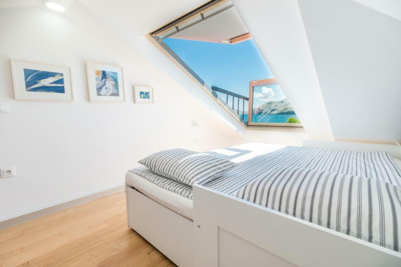 Seaview Apartments Baska Екстериор снимка