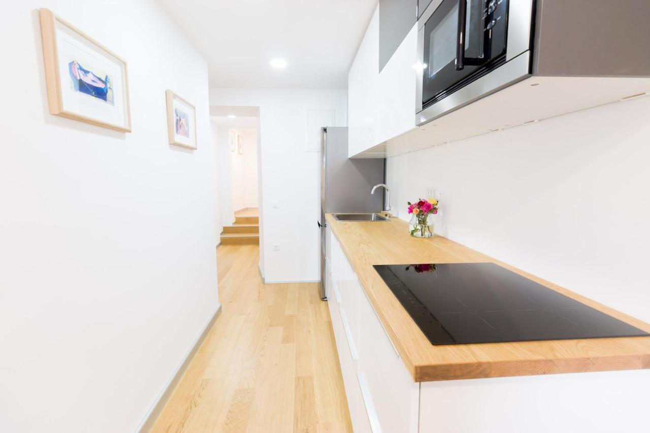 Seaview Apartments Baska Екстериор снимка