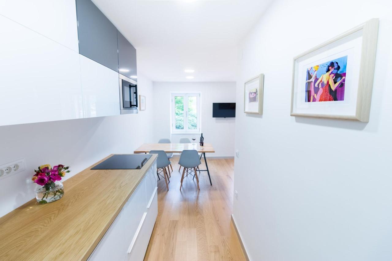 Seaview Apartments Baska Екстериор снимка
