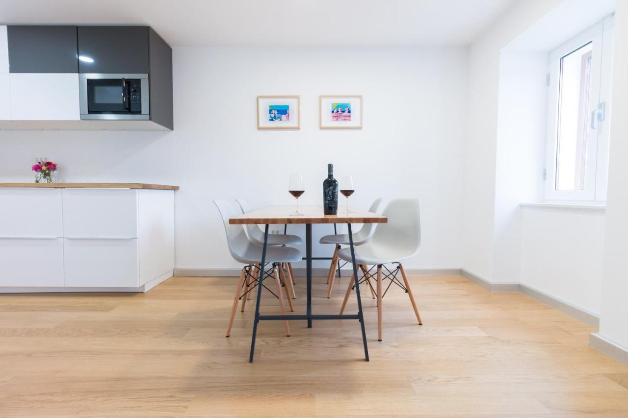 Seaview Apartments Baska Екстериор снимка